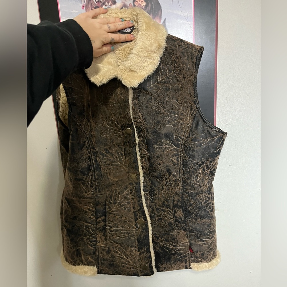 Women’s leather vest
